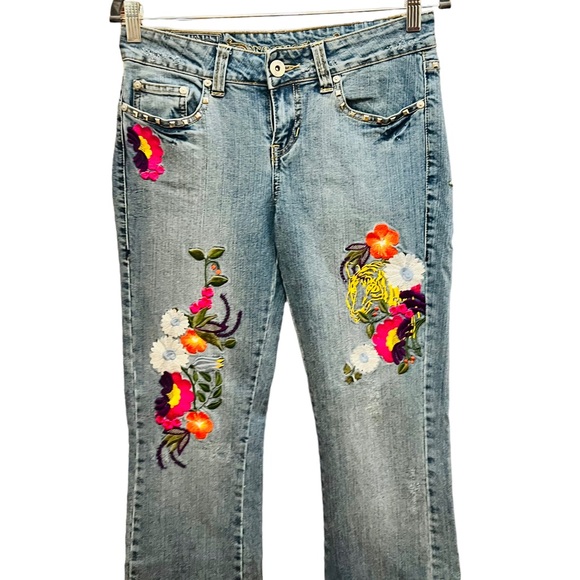 Vintage 80s Request Jeans Size 29 Floral Embroidered 98% Cotton 2% Spandex - Picture 9 of 15